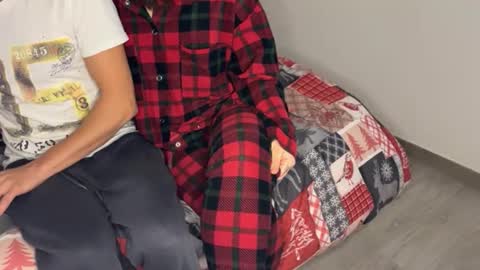 Lia velvet online show from December 1, 10:19 pm