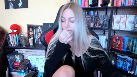 Anna online show from April 7, 8:16 am