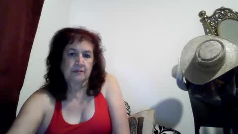 librawoman online show from April 11, 6:12 pm