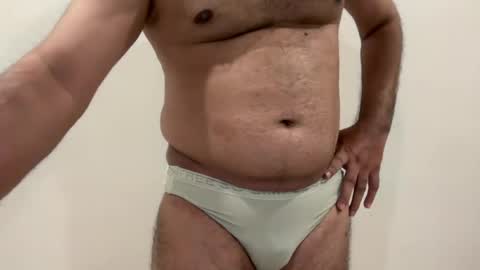 lickac5 online show from August 7, 3:10 pm