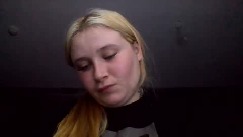 light_lunaa online show from August 1, 4:41 pm
