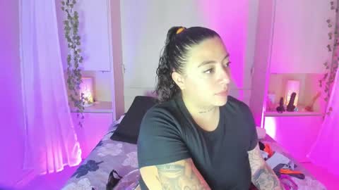         online show from February 9, 1:04 pm