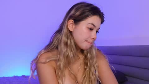 Snapshot of liimeee chatting on September 30, 5:40 am liimeee online show from September 30, 5:40 am