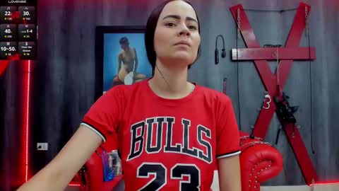 Nini - online show from November 18, 1:14 pm