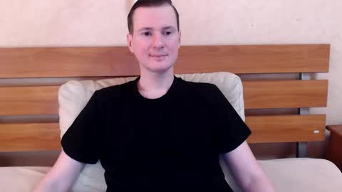 Snapshot of likeable_rogue chatting on February 7, 8:22 am Conor online show from February 7, 8:22 am