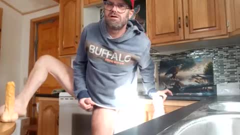 St pierre online show from February 9, 3:48 pm