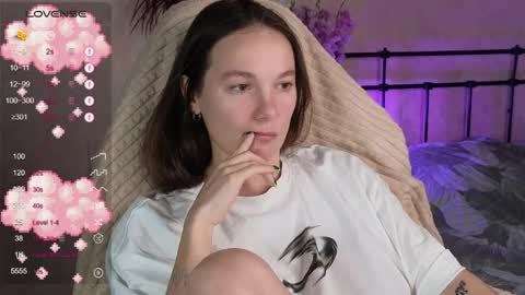 little moon online show from March 30, 5:46 pm