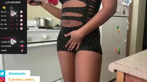 Snapshot of lil_momma422 chatting on January 30, 2:58 pm MOMMA LUV online show from January 30, 2:58 pm