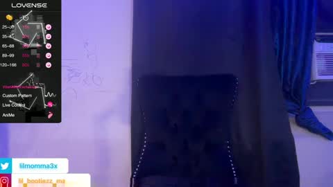 Snapshot of lil_momma422 chatting on December 6, 12:51 am MOMMA LUV online show from December 6, 12:51 am