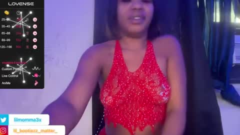 Snapshot of lil_momma422 chatting on December 5, 9:33 pm MOMMA LUV online show from December 5, 9:33 pm