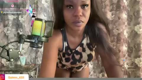 Snapshot of lil_momma422 chatting on October 24, 1:12 pm MOMMA LUV online show from October 24, 1:12 pm