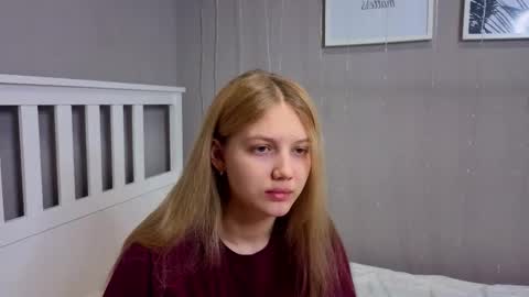 Emma online show from March 7, 3:06 am