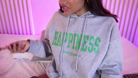 L I L A   online show from February 3, 4:21 am