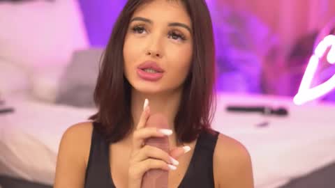 Snapshot of lila_hottie_rosie chatting on October 10, 7:03 am Lila The Hottie online show from October 10, 7:03 am