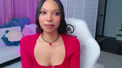 evie online show from February 25, 3:10 am