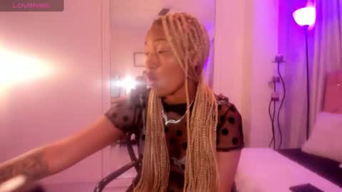 Lili online show from October 10, 4:51 am