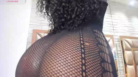 LILIAN  online show from December 19, 7:20 pm