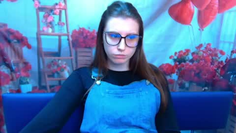lilianashine online show from April 19, 4:57 am
