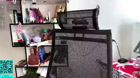 Lilian online show from March 21, 9:14 am