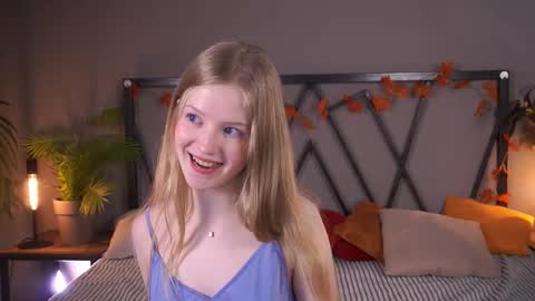 Lilian online show from November 24, 12:59 pm