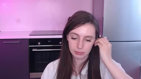 Lilu online show from June 11, 2:53 am