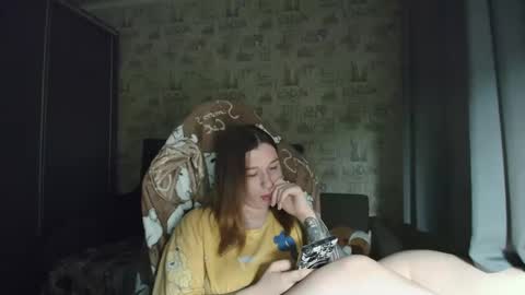 liliawoolf online show from April 4, 6:48 pm