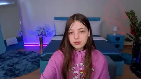 Lili Bakery online show from April 7, 4:47 am