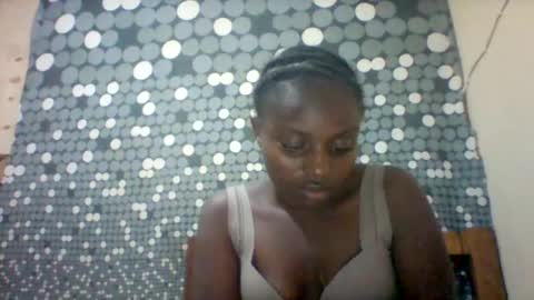 liligal online show from June 29, 7:35 pm