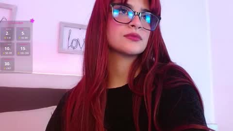 Snapshot of liliith_savett chatting on February 28, 6:20 pm Lilith Savett online show from February 28, 6:20 pm
