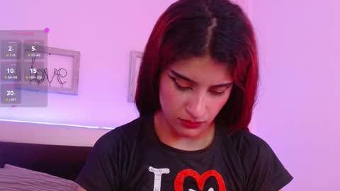 Snapshot of liliith_savett chatting on February 12, 12:44 pm Lilith Savett online show from February 12, 12:44 pm