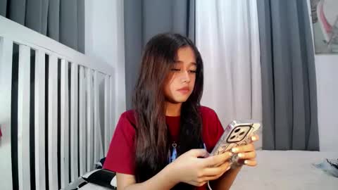 lilith14x online show from June 11, 9:40 am
