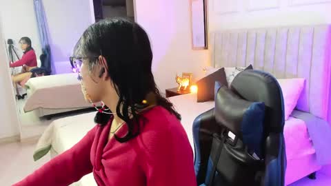 lilith  online show from April 20, 12:19 pm