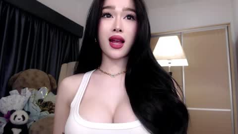 QUEEN LILITH BORBON online show from April 13, 7:51 pm