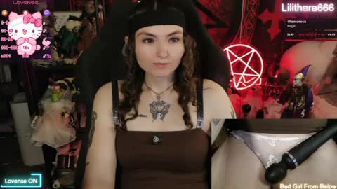 Brandi online show from May 14, 1:37 am