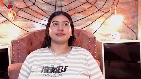 lilithcb_ online show from October 22, 12:47 am