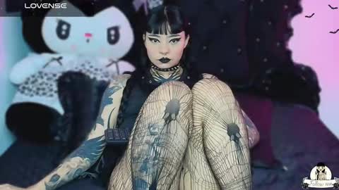   online show from January 13, 9:55 pm