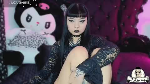   online show from November 11, 12:13 am