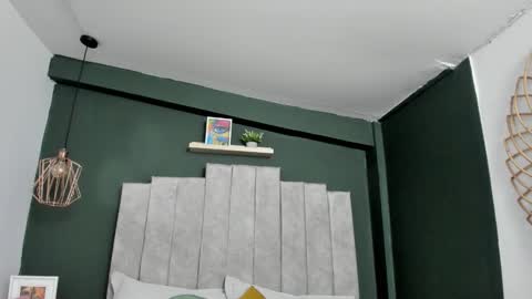 Lili  online show from December 15, 7:21 pm