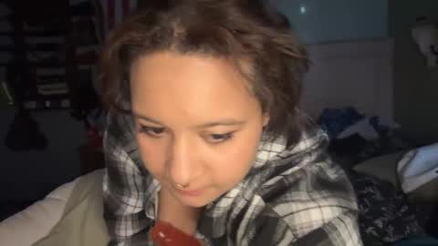 LilLenaLove online show from December 12, 9:26 pm