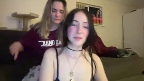 Lilliana online show from March 12, 4:19 am