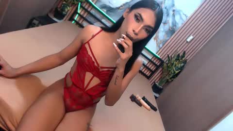 Lilianna online show from November 14, 8:00 pm