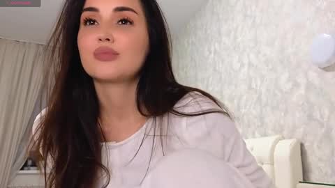 Lara Angel online show from April 2, 1:40 pm