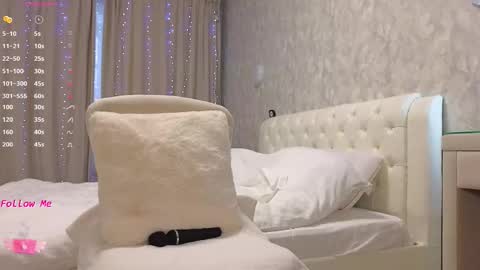 Lara Angel online show from January 10, 4:18 am