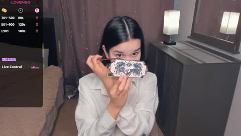 Celina Lillie online show from February 12, 8:07 am