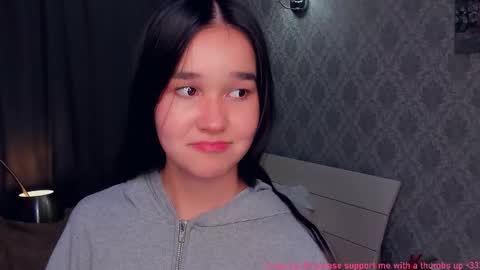 Celina Lillie online show from December 14, 9:43 pm