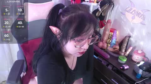Snapshot of lilomoon69 chatting on October 6, 1:18 pm Lilo online show from October 6, 1:18 pm
