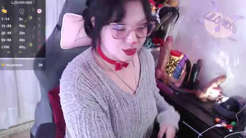 Snapshot of lilomoon69 chatting on October 1, 2:27 pm Lilo online show from October 1, 2:27 pm