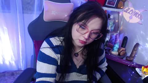 Snapshot of lilomoon69 chatting on February 6, 4:53 am Lilo online show from February 6, 4:53 am