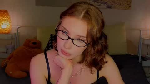 Jesse and Grace online show from February 21, 10:37 pm