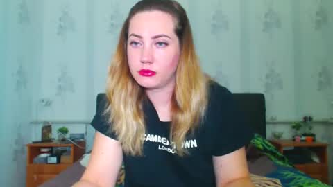 lilu_cute25 online show from March 15, 10:02 pm